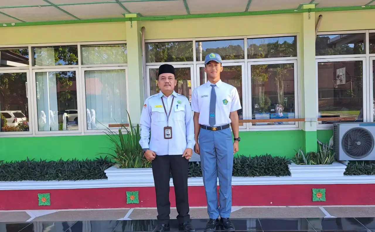 kepala-man-2-padang-apresiasi-fathir-masuk-nominasi-capaska-nasional-2026