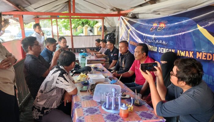 Humas Polda Sumbar Pererat Komunikasi Bersama Insan Pers Padang