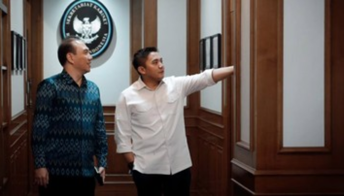 Seskab Teddy Dorong GoTo Tingkatkan Pendapatan Pengemudi Ojek Online