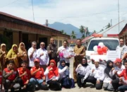 pt-jasa-raharja-bantu-pmi-kota-payakumbuh-satu-unit-mobil-ambulans