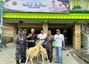 koderal-i-belawan-laksamana-muda-deny-septiana-kurban-6-ekor-kambing-di-desa-limau-manis-dan-desa-medan-sinembah