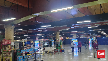 jibaku-bertahan-di-blok-m,-dari-pijat-refleksi-hingga-lapak-aksesori
