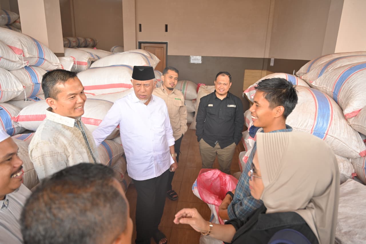 gubernur-mahyeldi:-investasi-pengolahan-pinang-gerakkan-ekonomi-masyarakat