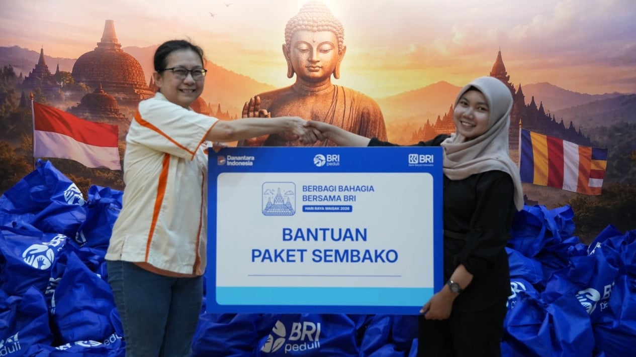 bri-salurkan-bantuan-1.000-paket-sembako-bagi-umat-buddha,-tebar-kasih-dan-kepedulian-di-hari-raya-waisak-2026