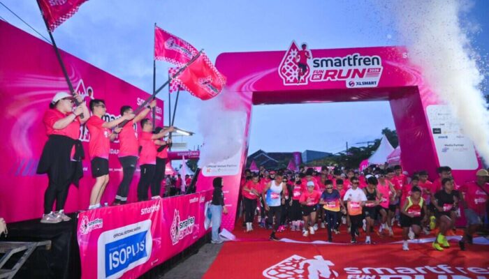 Smartfren Perkuat Konektivitas Digital Lewat Ajang Fun Run Lampung