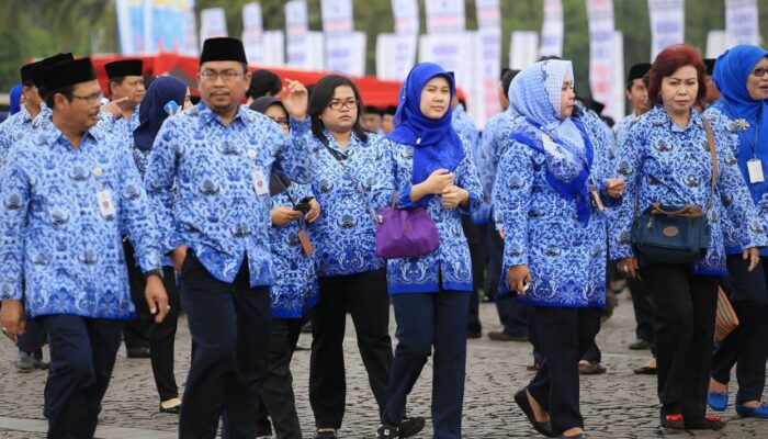 Pemerintah Mulai Cairkan Gaji Ke-13 bagi ASN dan Pensiunan