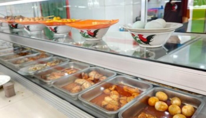 Strategi Pedagang Warteg Bertahan di Tengah Lonjakan Harga Pangan