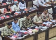 revisi-uu-ppsk-siap-dibawa-ke-paripurna,-dpr-bisa-evaluasi-bi-–-ojk