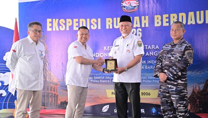 Bank Indonesia dan TNI AL Distribusikan Rupiah ke Mentawai