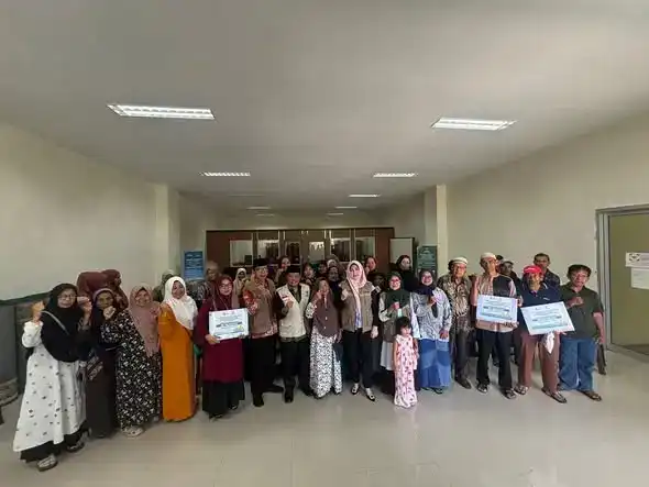 baznas-padang-panjang-salurkan-bantuan-zakat-untuk-1.000-mustahik