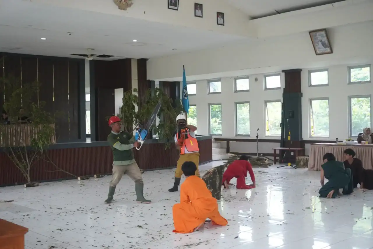 hari-lingkungan-hidup-sedunia,-bupati-safni-ingatkan-kepedulian-dan-ketahanan-iklim
