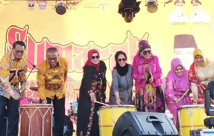 pasaman-barat-sukses-gelar-festival-budaya-dan-sumarak-pasa-ekonomi-kreatif-2026
