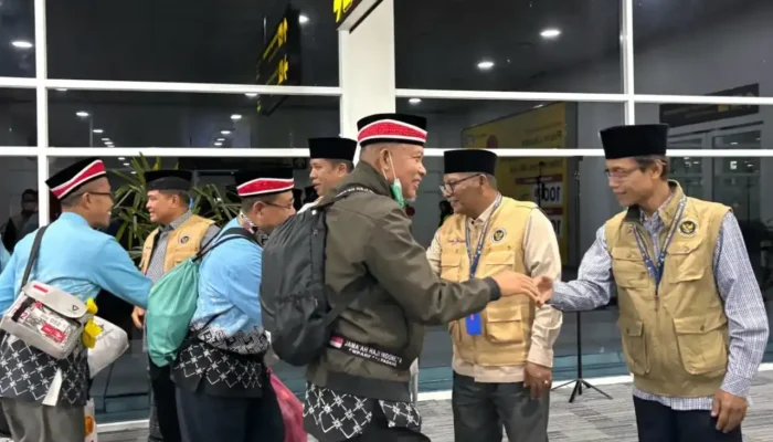 391 Jemaah Haji Kloter 6 Tiba di Bandara Minangkabau