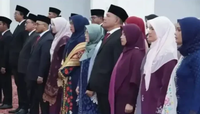 Wali Kota Bukittinggi Lantik 45 Pejabat Baru Optimalkan Birokrasi