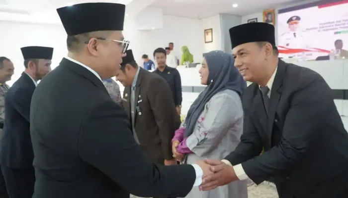 Wali Kota Padang Panjang Lantik Penjabat Sekda dan Pejabat Baru