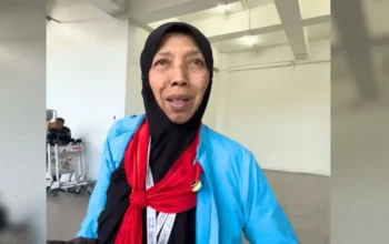 Guru Ngaji Asal Bukittinggi Wujudkan Impian Haji Sepuluh Tahun