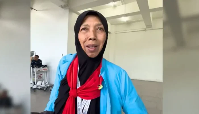 Guru Ngaji Asal Bukittinggi Wujudkan Impian Haji Sepuluh Tahun