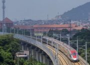 sejak-2024-ada-452-layang-layang-ganggu-perjalanan-whoosh
