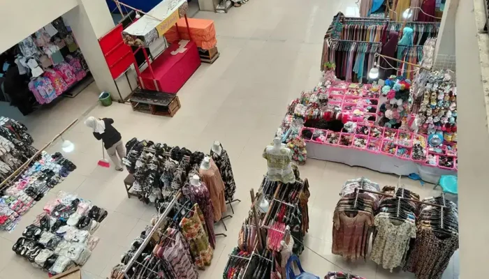 Pasar Raya Padang Fase VII Pacu Ekonomi Tahun Ajaran Baru