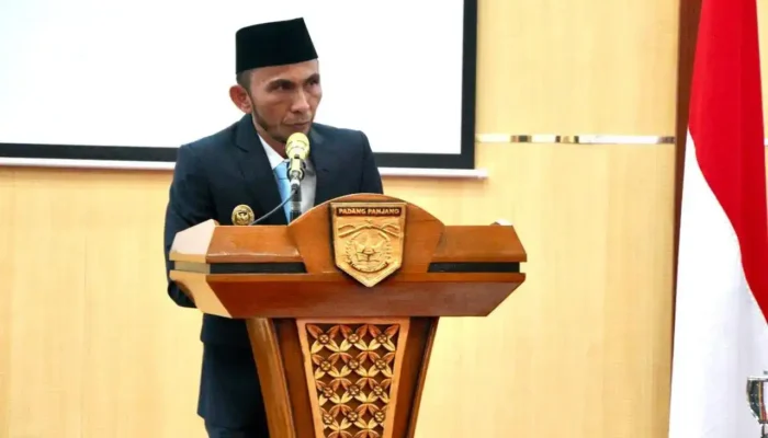 Pemkot Padang Panjang Jelaskan Pelaksanaan APBD kepada DPRD
