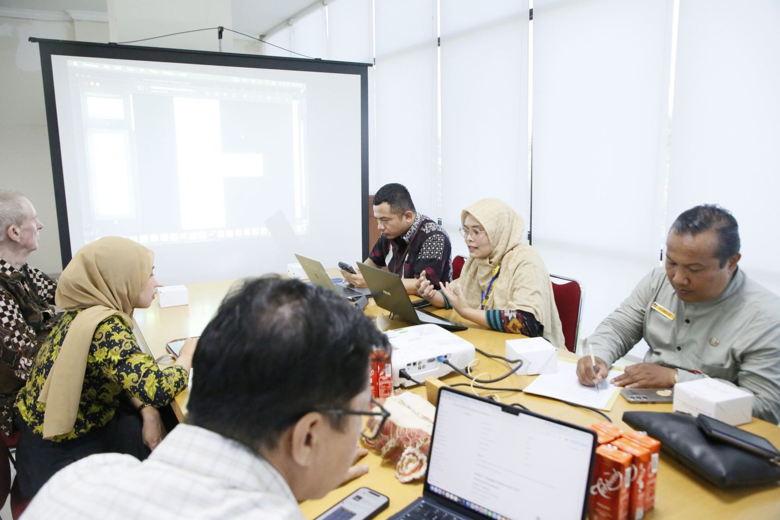 pemko-padang-gandeng-lppm-unp-susun-roadmap-gastronomy-2026–2030