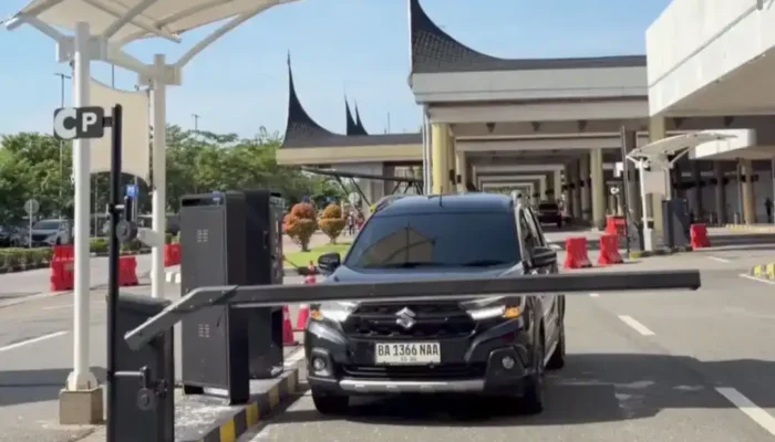 Bandara Minangkabau Uji Coba Layanan Penjemputan Premium bagi Penumpang