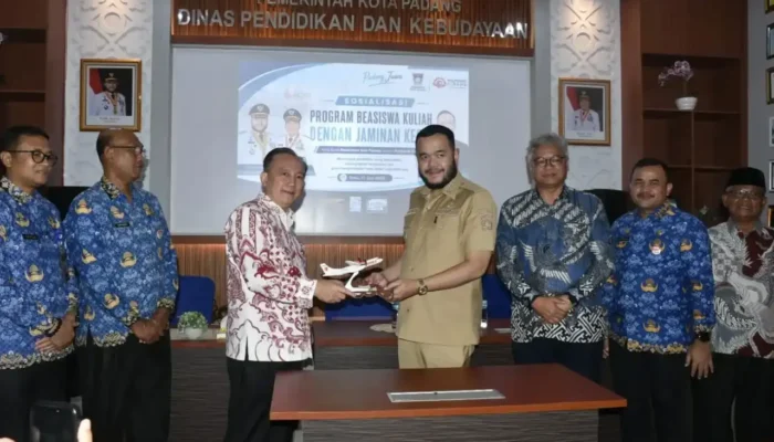 Pemko Padang Sediakan Beasiswa Vokasi dengan Jaminan Kerja Penerbangan