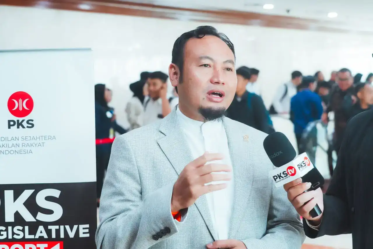 ihsg-bangkit-dan-rupiah-menguat,-rahmat-saleh-apresiasi-gerak-cepat-dasco