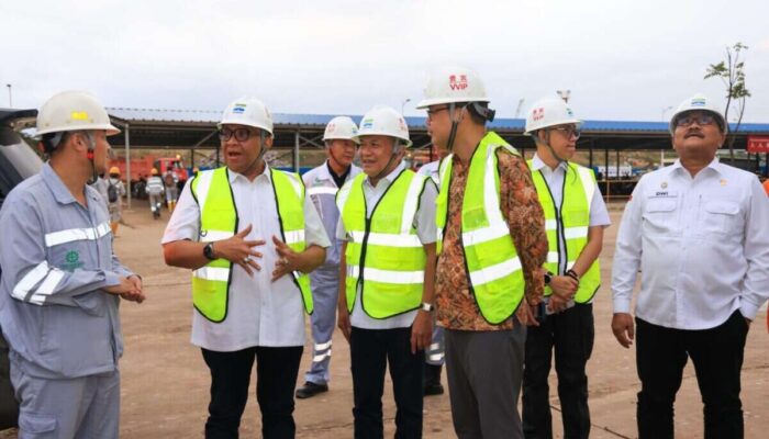 Wamenaker Minta Perusahaan di Morowali Percepat Alih Keahlian Pekerja