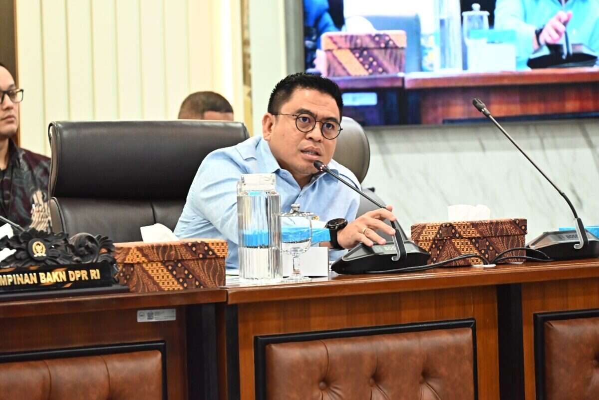Wakil Ketua Badan Akuntabilitas Keuangan Negara (BAKN) DPR RI, Endipat Wijaya, dalam Rapat Dengar Pendapat Umum (RDPU) bersama Kamar Dagang dan Industri (KADIN) Indonesia, Himpunan Pengusaha Muda Indonesia (HIPMI), Asosiasi Industri Usaha Mikro Kecil Menengah Indonesia (AKUMANDIRI) dan APMIKINDO, Gedung Nusantara II, Senayan, Jakarta, Senin (22/6/2026). Foto: Runi/Wanda