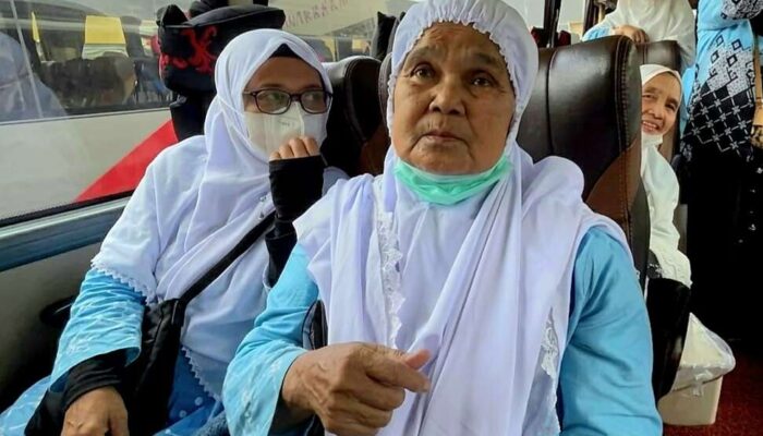 Pedagang Sayur Asal Tanah Datar Wujudkan Mimpi ke Tanah Suci