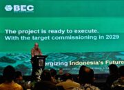Presiden Direktur Bumi Etam Chemical Rio Supin saat meninjau rencana proyek gasifikasi batu bara di Kalimantan Timur.