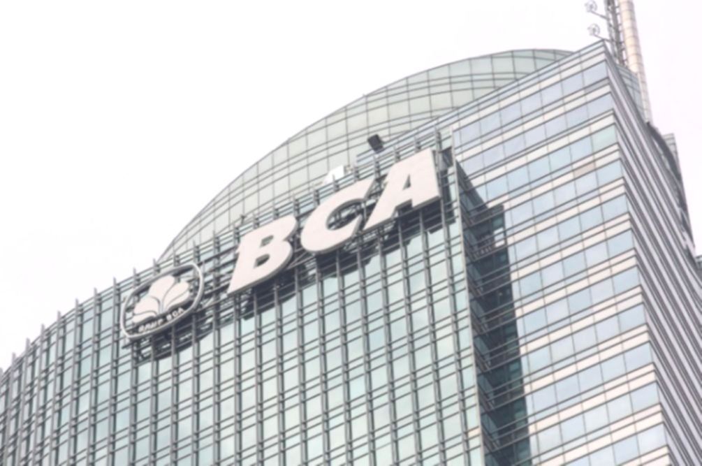 Gubernur BI Perry Warjiyo saat memberikan keterangan pers di kantor Bank Indonesia