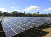 Menteri Koordinator Bidang Perekonomian Airlangga Hartarto saat mempromosikan investasi PLTS 100 GW kepada investor China.