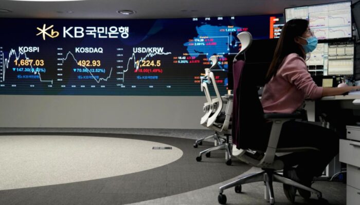 Kospi Anjlok, IHSG Berpotensi Menarik Arus Modal Asing