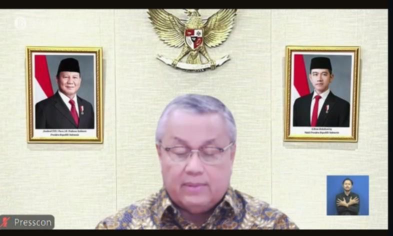 Gubernur Bank Indonesia Perry Warjiyo saat memberikan keterangan pers terkait kinerja perbankan nasional.