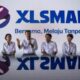 Perangkat infrastruktur jaringan telekomunikasi XLSmart di lokasi perkotaan Indonesia