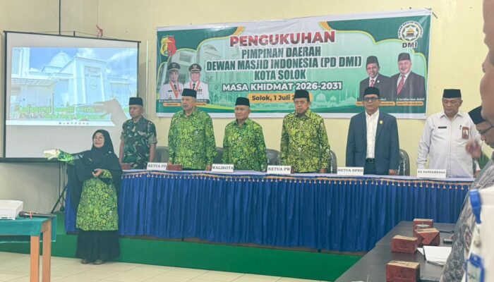 Ganefri Dorong Pengurus DMI Solok Transformasikan Masjid bagi Remaja
