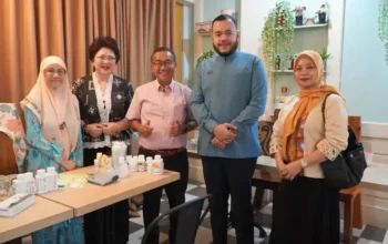 Pemko Padang dan Amway Berikan Layanan Kesehatan Gratis Warga