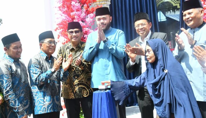 Wali Kota Padang Resmikan Masjid Muttaqin Hasil Swadaya Masyarakat