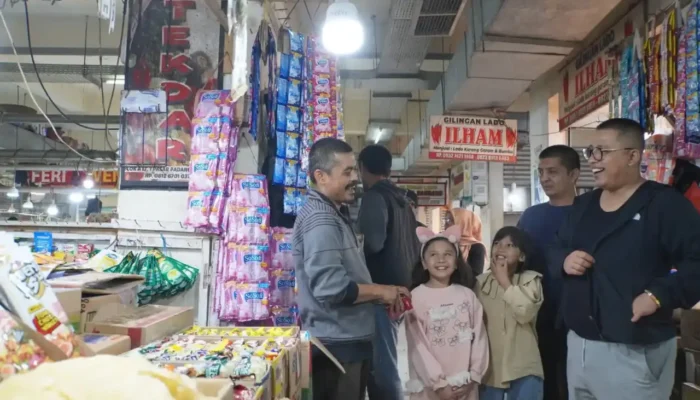 Wali Kota Hendri Arnis Dorong Pedagang Tingkatkan Kebersihan Pasar