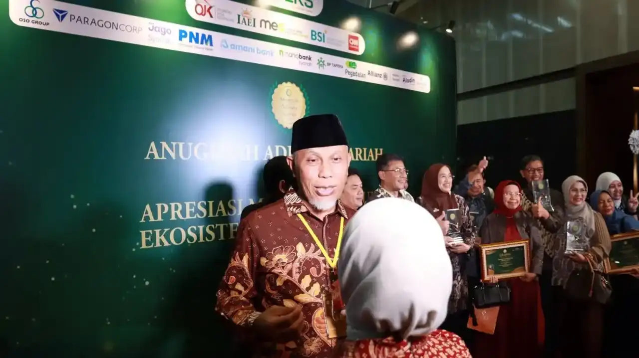 sumbar-borong-penghargaan-di-ajang-anugerah-adinata-syariah-2026