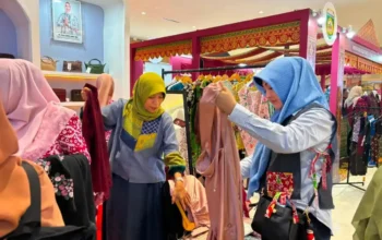 Produk Unggulan UMKM Padang Panjang Pikat Pengunjung di Makassar