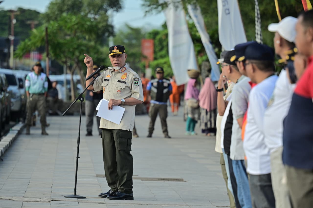 gubernur-mahyeldi-ajak-masyarakat-jadikan-budaya-bersih-sebagai-gaya-hidup