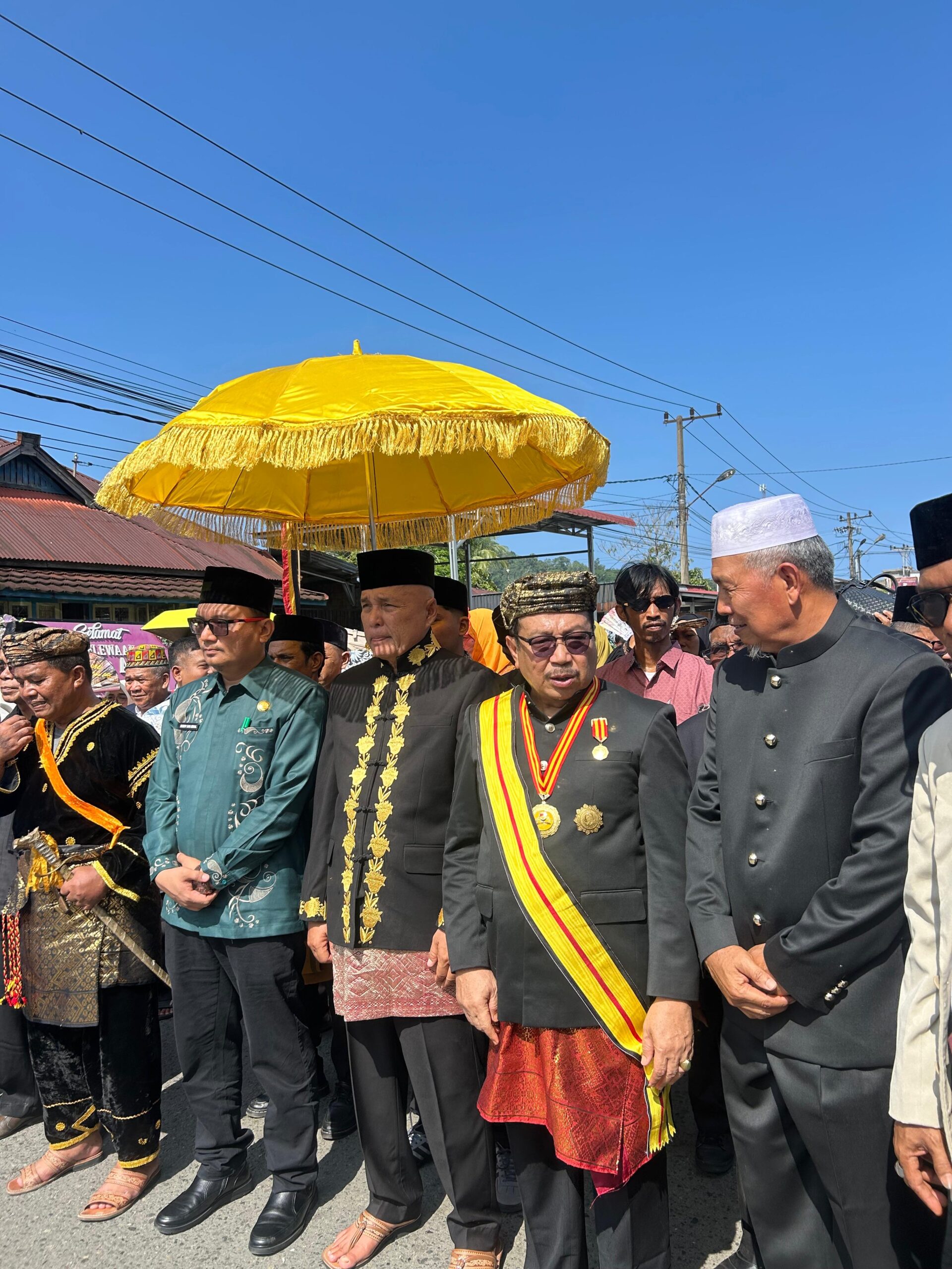 pemprov-sumbar-dorong-peran-niniak-mamak-bentengi-generasi-muda-dari-pengaruh-negatif