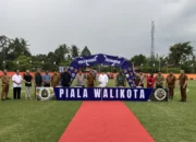 piala-walikota-payakumbuh-open-turnamen-sepakbola-resmi-bergulir,-diikuti-16-tim-sumbar-riau-dan-jambi