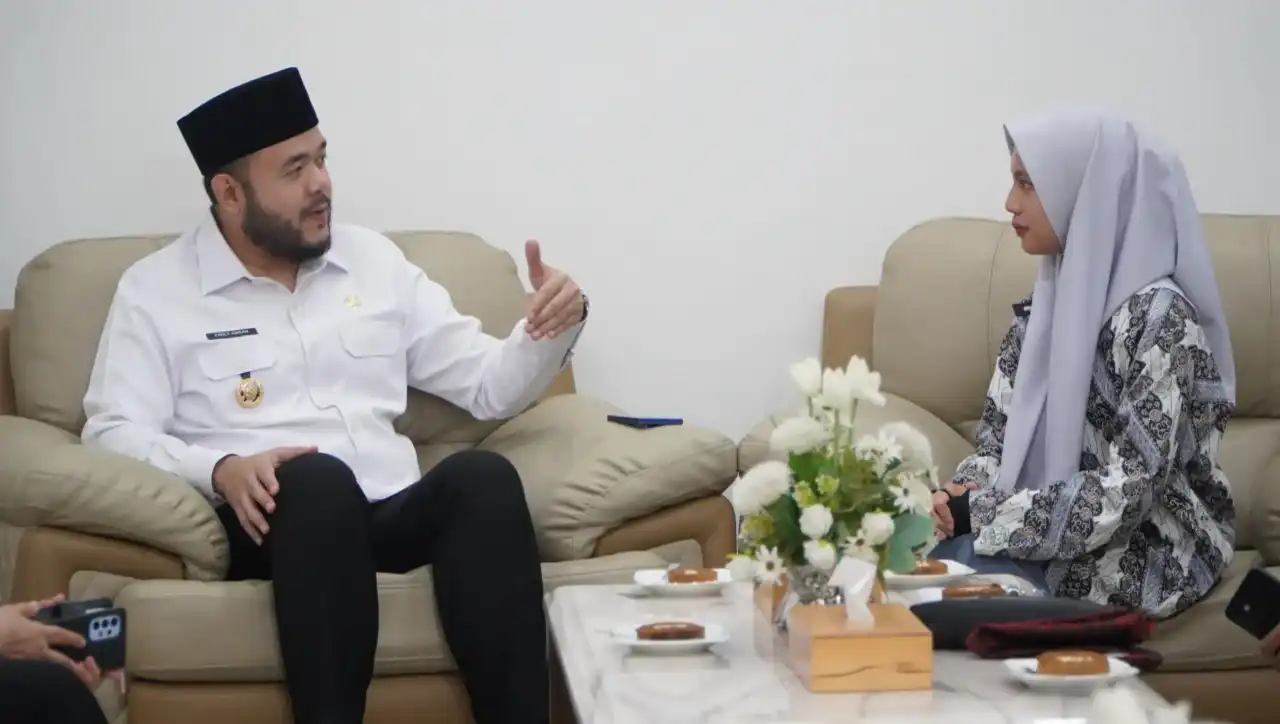 siswi-asal-padang-pimpin-delegasi-indonesia-di-asia-youth-leader