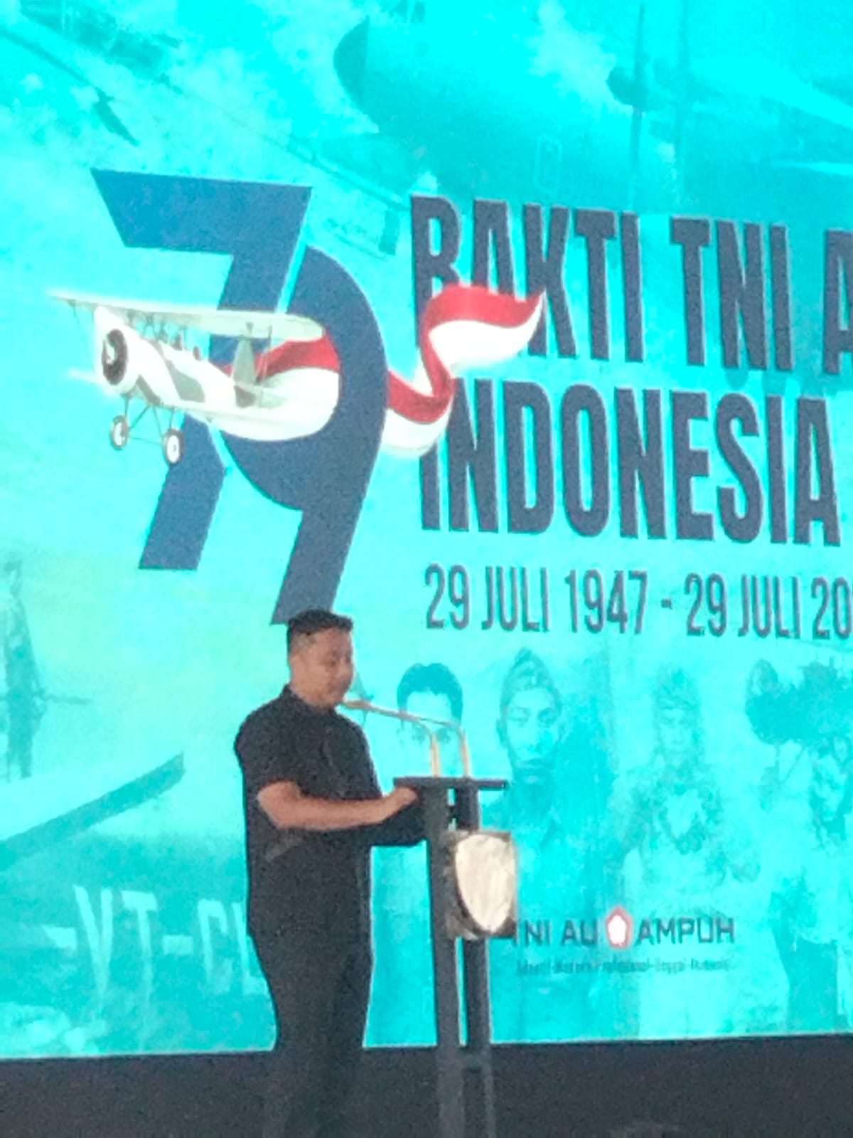 tuan-rumah-hari-bakti-tni-au-ke-79,-sumbar-perkuat-sinergi-tni-au-dan-pemda-untuk-pengabdian-kepada-masyarakat
