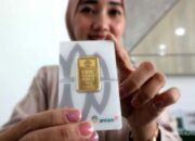 Harga Emas Antam Hari Ini Turun ke Rp2,61 Juta per Gram