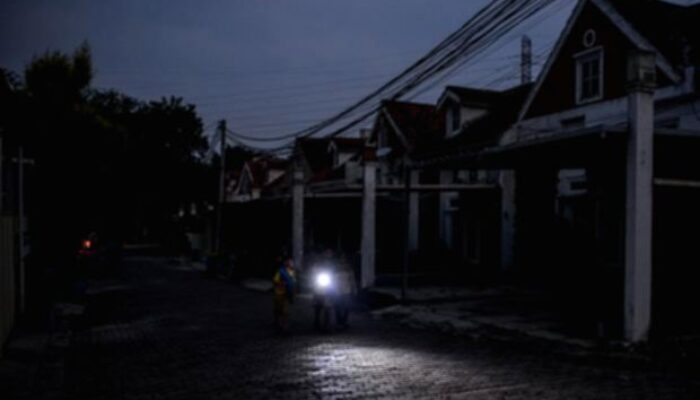 DEN Minta PLN Audit Teknologi PLTU Usai Pemadaman Listrik Bergilir